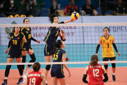 Bóng chuyền nữ Việt làm nóng trước SEA Games
