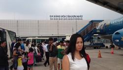 Sân bay Tân Sơn Nhất phục vụ hơn 800 chuyến bay một ngày dịp lễ 30/4