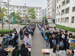 Thi đánh giá năng lực: Nỗi lo lộ đề thi