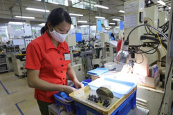 Hạ lãi suất - mũi tên trúng nhiều đích