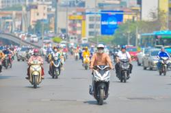 Bắc Bộ đón không khí lạnh, Nam Bộ và Trung Bộ nắng nóng gay gắt