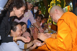 Nhiều hoạt động hấp dẫn tại Tết cổ truyền Bunpimay Lào 2023