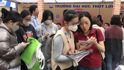 Đạt IELTS từ 4.5 trở lên, thí sinh có thể xét tuyển vào trường đại học top đầu nào?