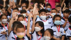 Không yêu cầu phụ huynh nộp sổ hộ khẩu giấy khi tuyển sinh