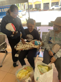 Bé sơ sinh bị bỏ rơi còn nguyên dây rốn