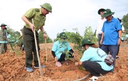 Vườn quốc gia Yók Đôn phát động lễ trồng cây