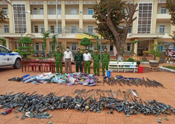 Tăng cường công tác quản lý, sử dụng vũ khí, vật liệu nổ, công cụ hỗ trợ và pháo