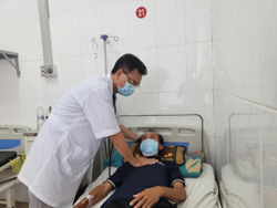 Cảnh giác với bệnh viêm màng não tăng bạch cầu ái toan