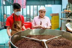 "Cầu nối" giúp doanh nhân trẻ khởi nghiệp