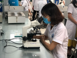 Tuyển sinh ngành y bằng môn văn: Lợi bất cập hại