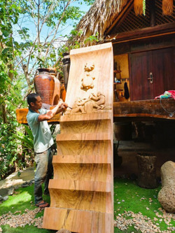 Kể chuyện buôn làng bằng... tượng gỗ