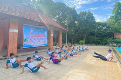 Huyện Lắk: Mở lớp dạy bơi miễn phí cho các em thiếu nhi