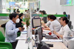 Lãi suất đã giảm, chờ tín dụng khởi sắc