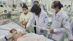 Thiếu thuốc điều trị bệnh tay chân miệng