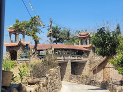 Hồn đá trên... chùa Đá