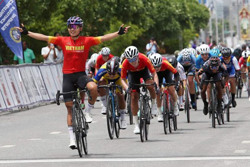 Tuyệt vời cua-rơ Nguyễn Thị Thật!