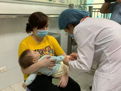 Dịch tay chân miệng bùng phát