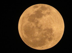 Siêu trăng cam "2 lần phình to" hiện ra liên tiếp 4 tháng kể từ 3-7