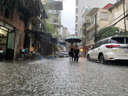 Ngày 9/6, mưa lớn ở nhiều tỉnh, thành trên cả nước