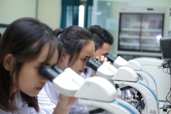 Khi nào thì nên xét nghiệm gien để phát hiện ung thư?