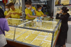 Giá vàng hôm nay 11-7: Bật tăng