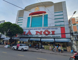 Tiệm bánh lớn nhất tỉnh Đắk Lắk in ngày sản xuất sau... ngày bán!