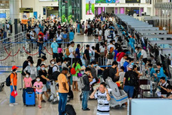 Tăng trần giá vé máy bay: Làm sao để chọn được 'vé mềm'?