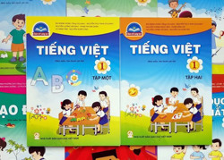 Phụ huynh 'đau đầu' với giá bán sách giáo khoa