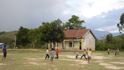 Sân chơi ngày hè cho trẻ: Đến hẹn lại... lo!