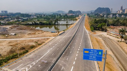 Có nên thu phí cao tốc do Nhà nước đầu tư?