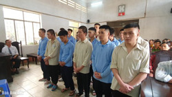 Giải quyết mâu thuẫn bằng hung khí, 21 đối tượng lĩnh án hơn 180 năm tù