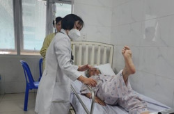 Người đột quỵ não phục hồi chức năng sớm có hại hay không?