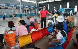 Cấp phép các chuyến bay đột xuất để vận chuyển hành khách bị ảnh hưởng bởi sự cố tại Sân bay Vinh