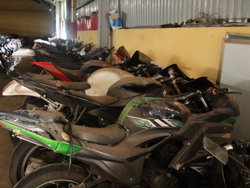 Xe mô tô phân khối lớn: Nỗi ám ảnh của người tham gia giao thông