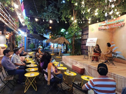 Cần sự liên kết để phát huy hiệu quả Đường sách cà phê Buôn Ma Thuột