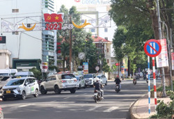 Cấm đỗ xe theo ngày chẵn, lẻ: Vi phạm vẫn phổ biến