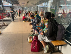 Tàu xe dịp lễ 2-9 bắt đầu nóng