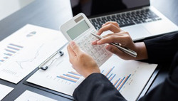 Thuế Thu nhập cá nhân: Mức giảm trừ gia cảnh đã lạc hậu?