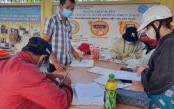 Hạn chế rút BHXH một lần: Ai hiểu nỗi lo cơm áo gạo tiền của công nhân?