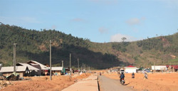 Huyện Ea Kar: Đẩy nhanh tiến độ cấp đất, hỗ trợ sản xuất cho người dân Khu tái định cư số 2