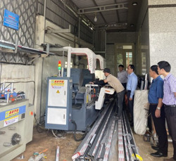 Hỗ trợ ứng dụng máy móc thiết bị cho 96 cơ sở công nghiệp nông thôn