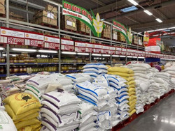 Kiểm soát thị trường gạo