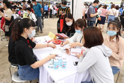 Thị trường lao động sáng dần lên