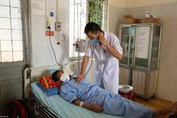 Nam bệnh nhân 49 tuổi tử vong vì sốt xuất huyết