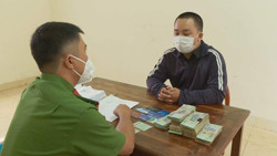 Cẩn trọng “bẫy” đầu tư chứng khoán ảo