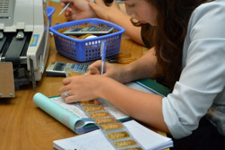 Giá vàng hôm nay 1-9: Vàng nhẫn và SJC đồng loạt tăng giá