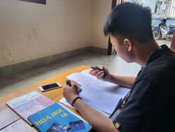 Đẩy mạnh tuyên truyền tác hại của thuốc lá điện tử đối với học sinh