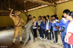 Bắt buộc thi tốt nghiệp THPT môn lịch sử: Tại sao không?