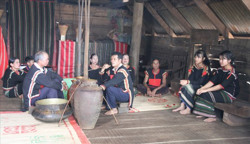 Dòng chảy sử thi trên Núi Hoa