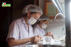 Người phụ nữ Đắk Mil thu hàng trăm triệu đồng từ "lộc trời"